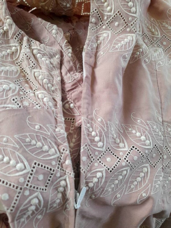 Vintage 60's Powder Pink Embroidered Cotton Dress… - image 5