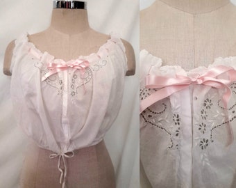 Housse de corset ancienne des années 1910, chemisier avec broderie florale à oeillets, sous-vêtement édouardien