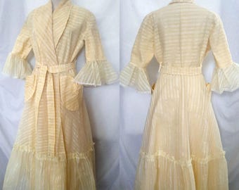 Vintage 50&#39;s Beautiful Long Robe, Boudoir Jacket, Old Hollywood Glam