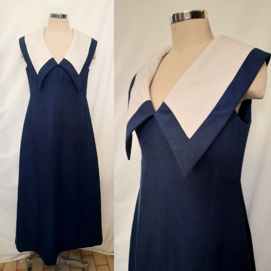 Abito lungo senza maniche blu navy vintage degli anni '60 con