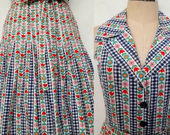 Vestido plisado de algodón vintage de los años 70 con estampado mixto floral/a cuadros, vestido sin mangas