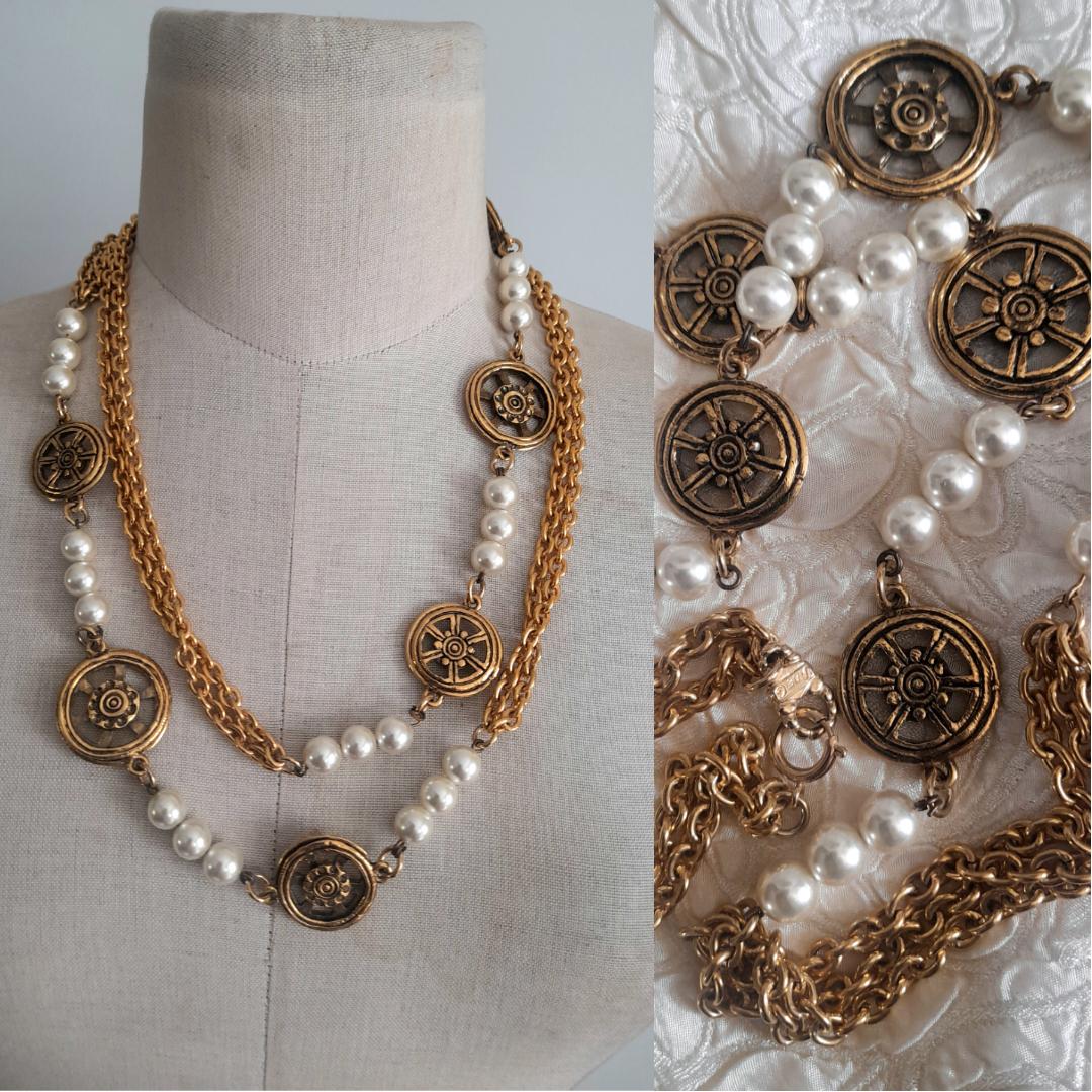 Prada Necklace Pearls - Etsy Prada Necklace Pearls - Etsy