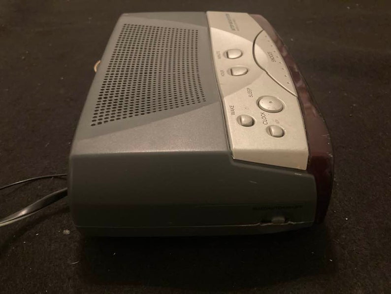 Westinghouse Am/fm Digital alarm clock Radio model wcr11090 Tested Works. image 4