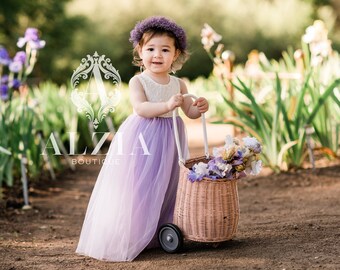 Vestido de niña de flores púrpura polvoriento. Vestido para ocasiones especiales de niña vintage lila.