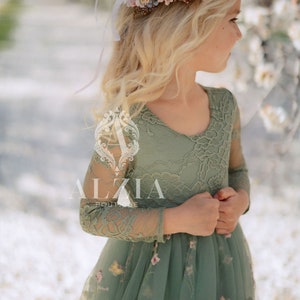 Robe de demoiselle d'honneur en tulle brodé à fleurs vert sauge, Robe de Pâques pour fillette, Robe de bouquetière de printemps, Robe d'été à fleurs pour fille Manche longue