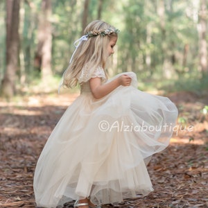 Lace Flower Girl Dress, Rustic Champagne Tulle Flower Girl Dress, Bohemian Lace Dress,  Birthday Dresses, Toddler Dress