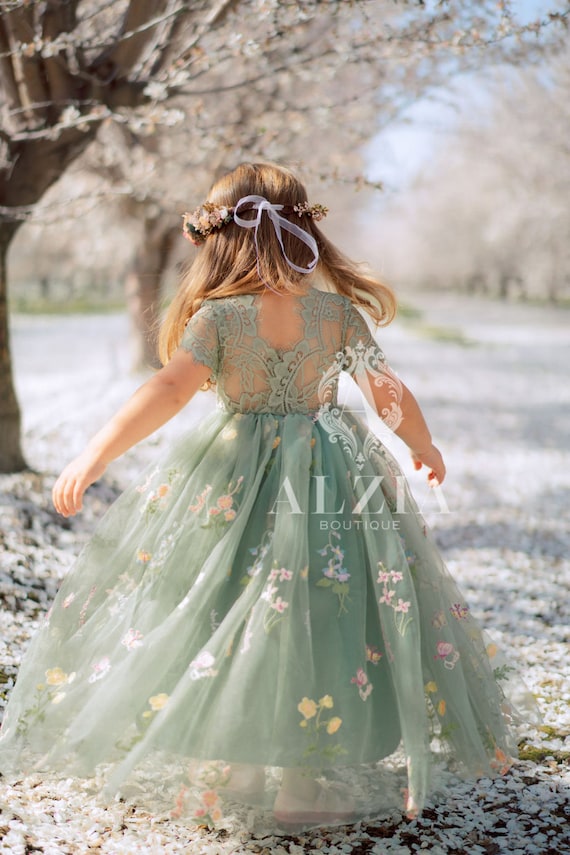 Details 142+ flower girl dresses