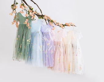 Robe de bouquetière en tulle brodé à fleurs, Robe de Pâques pour fillette, Robe de bouquetière de printemps, Robe d'été à fleurs pour fille