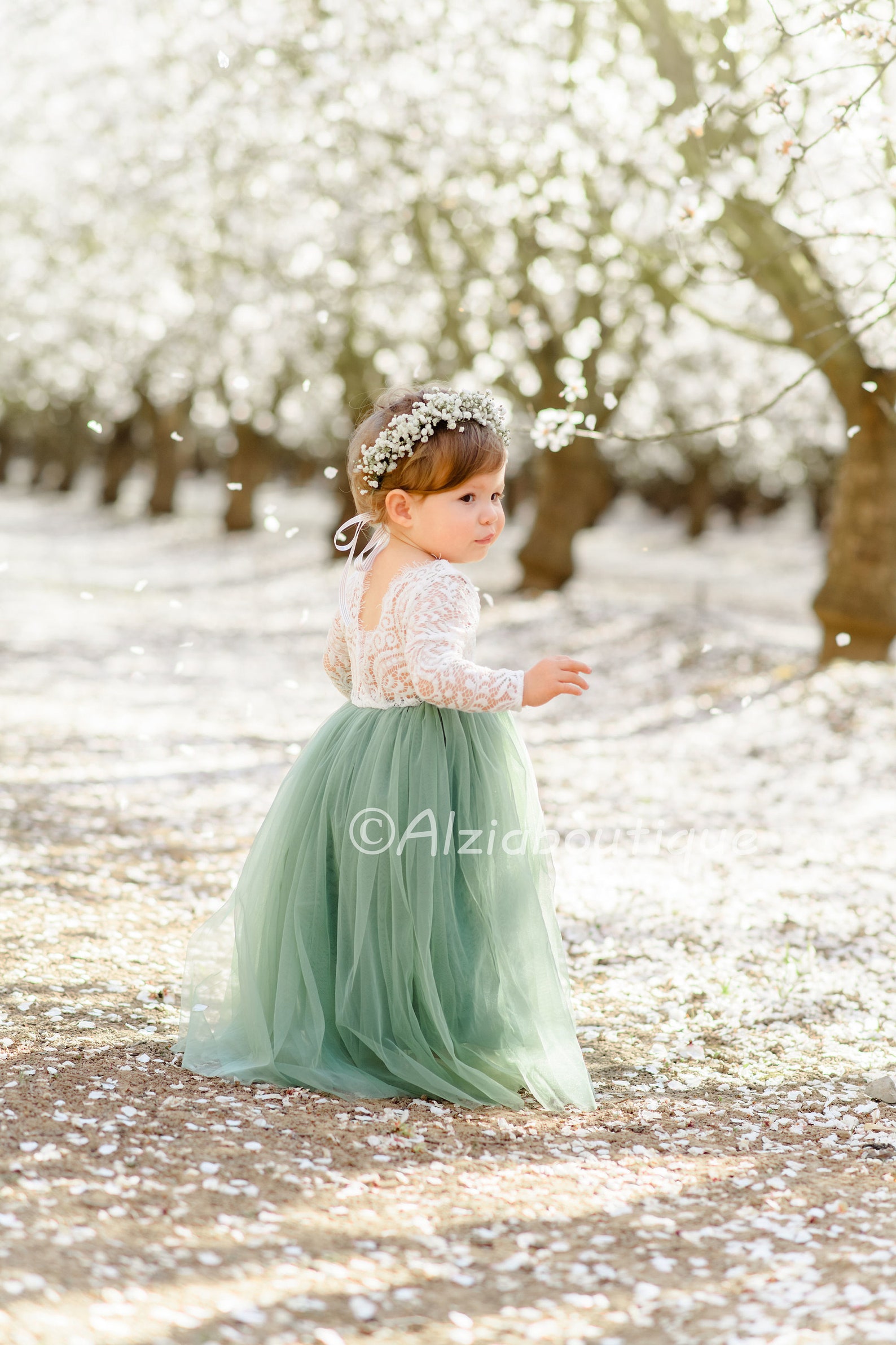 Dark Green Puffy Lace Flower Girl Dress