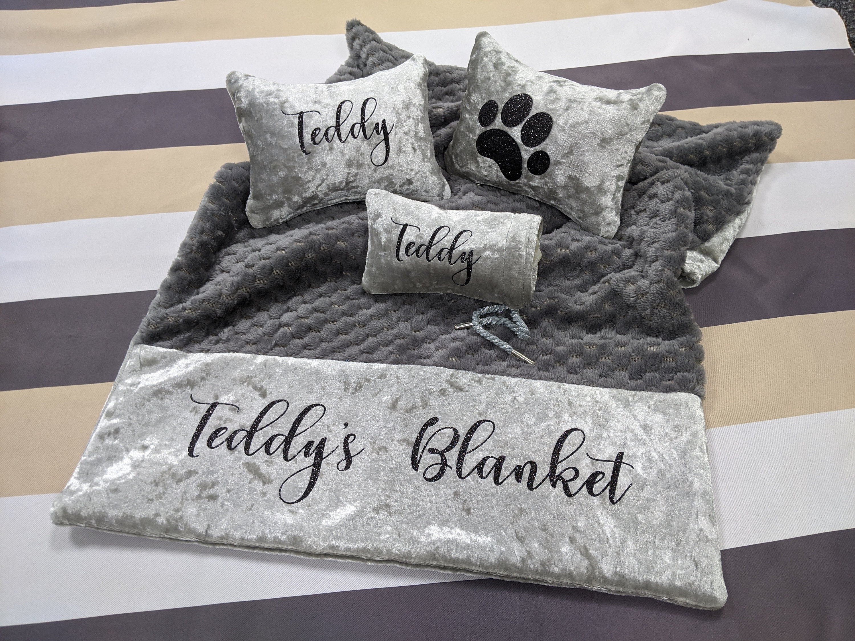 Medium Luxury personalized Dog Blanket set with cuddly soft Etsy