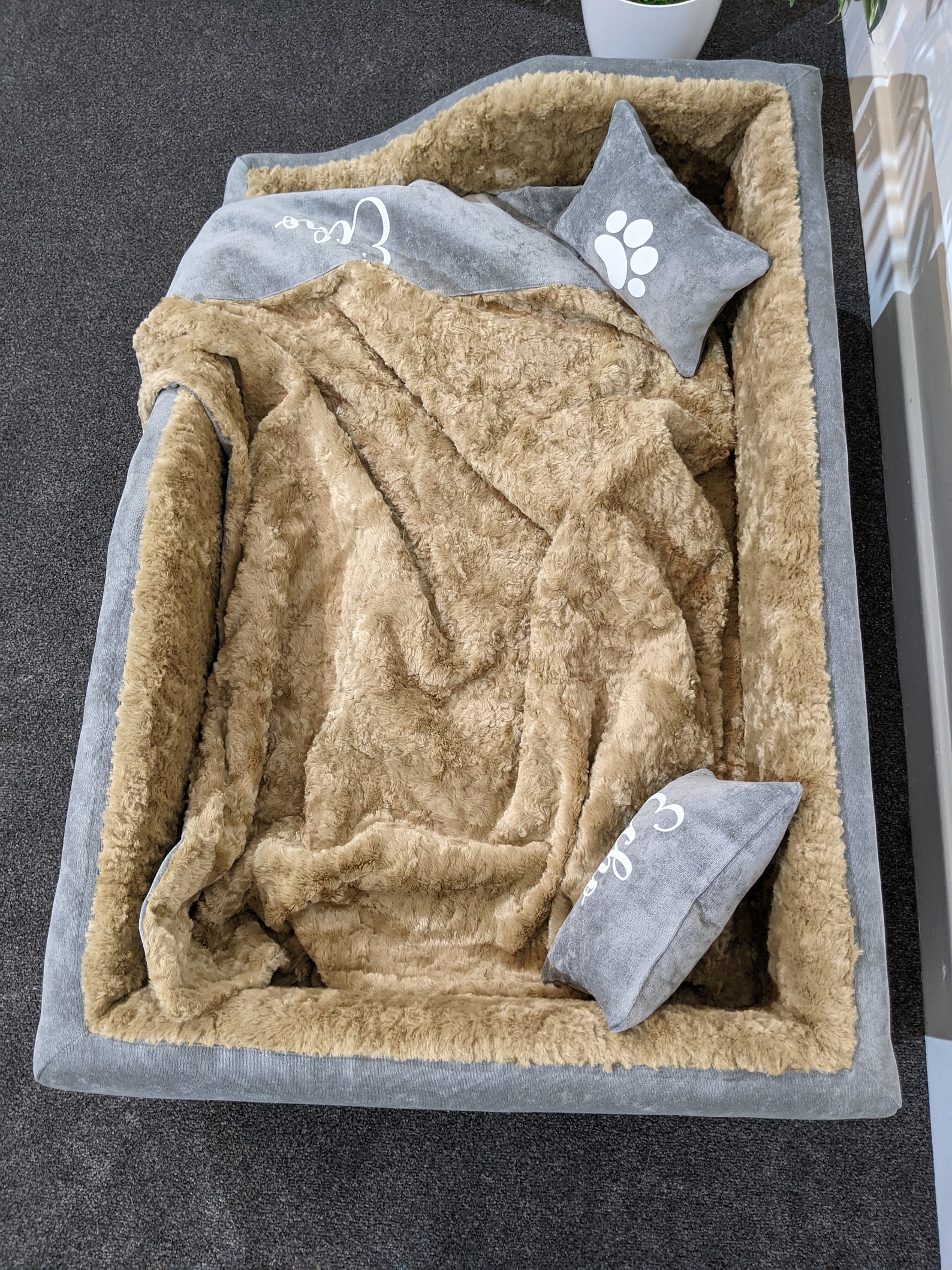 Large KAMPAS antianxiety dog bed / snuggle bed with Etsy