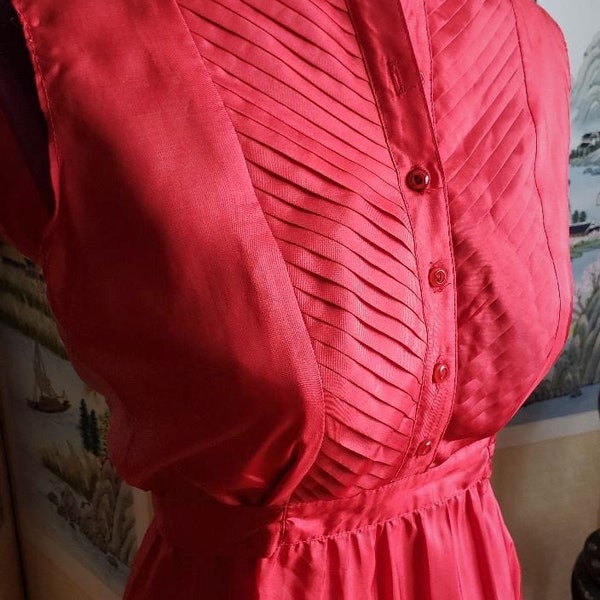 Vintage 1970 Lanz rojo rojo satén Boho / Prarie vestido único con bolsillos tamaño M