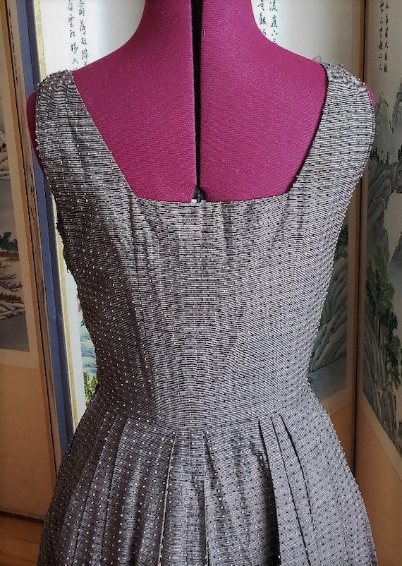 Sophisticated Vintage 1960s Cocktail Dress Unique… - image 4