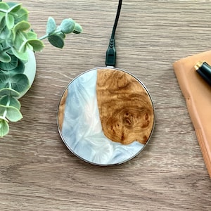 Birthday Gift, Personalized Wireless Charger, Birthday Gift for Him/Her w Gift Box, Round Qi Wireless Charger Pad Resin Wood Charger 10W