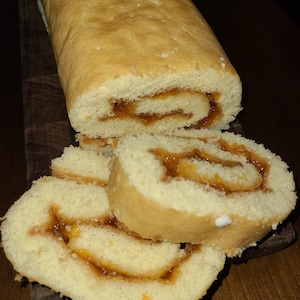 Swiss Roll DOWNLOAD RECIPE