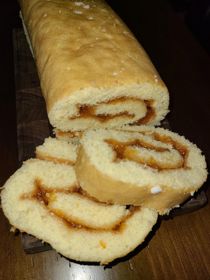 Swiss Roll DOWNLOAD RECIPE