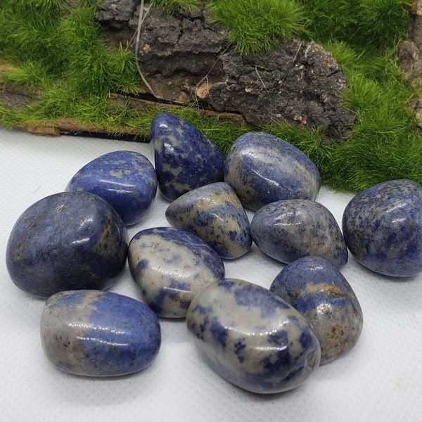 Dumortierite Tumble Stone - stone of patience - willpower and motivation, memory retention