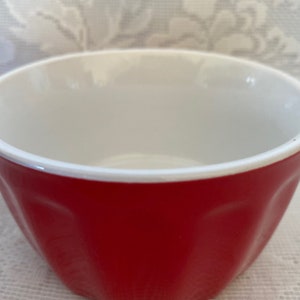 Collectible Vintage ROYAL NORFOLK Red Ceramic/Stoneware Ramekin / Baking Dish/ Bowl - Extra Large - Estate Item