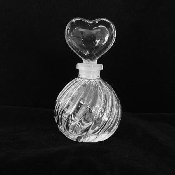 Collectible Vintage Quality Large 18% Leaded Crystal Perfume Bottle - Solid Glass Heart Shaped Stopper - Estate Item