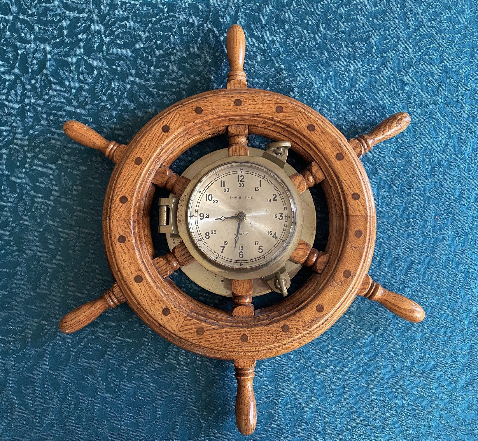 Collectible Vintage SHIP'S TIME Solid Oak Ship's Wheel & Brass Ship's Wall  CLOCK Quartz Movement Estate Item 