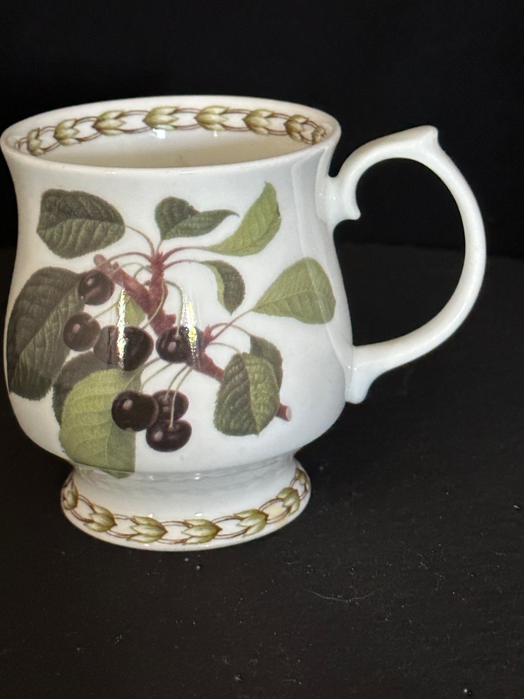 Collectible Vintage ROSINAQUEENS Hooker's Fruit Black Cherry Royal