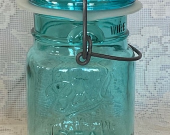 Collectible BALL IDEAL BICENTENNIAL 1976 Aqua/Turquoise Blue Glass Jar- Wired Bale Glass Lid - Made in U.S.A.  - Estate item.