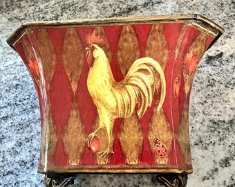 Vintage Collectible ROOSTER / CHICKEN Dark Red Tin Ware / Tinware Metal Planter/Vase - Estate Item