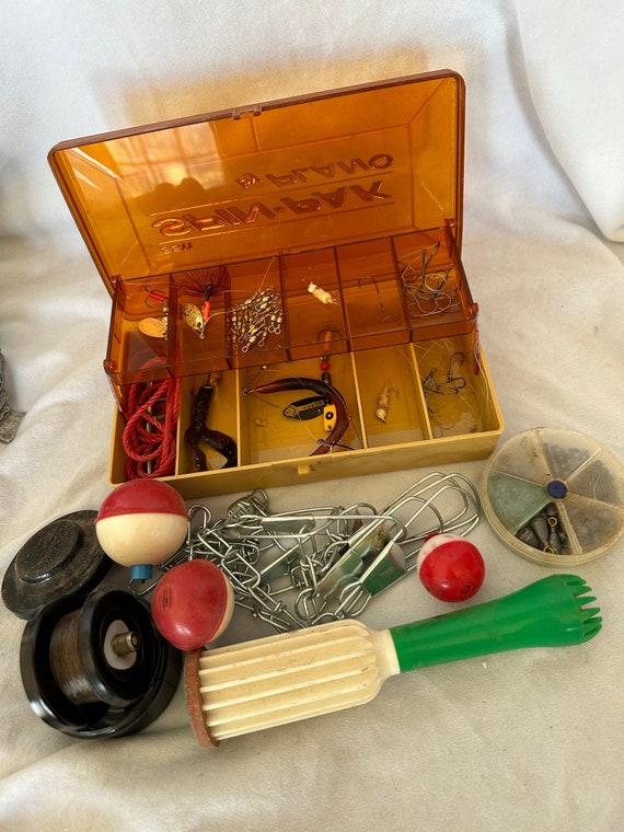 Collectible Vintage LOT of FISHING GEAR Chain, Lures, Hooks, Weights, Etc.  Plastic Organizer Boxes W/lids Estate Item 