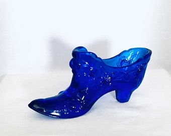 Collectible Vintage FENTON Cobalt Blue Old Fashioned Pressed Glass Shoe Vase - Estate Item