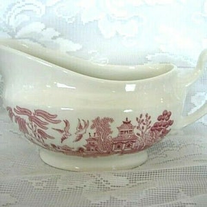 Vintage CHURCHILL Red/Pink Willow Rosa Gravy Boat - Made in Staffordshire England - Estate Item