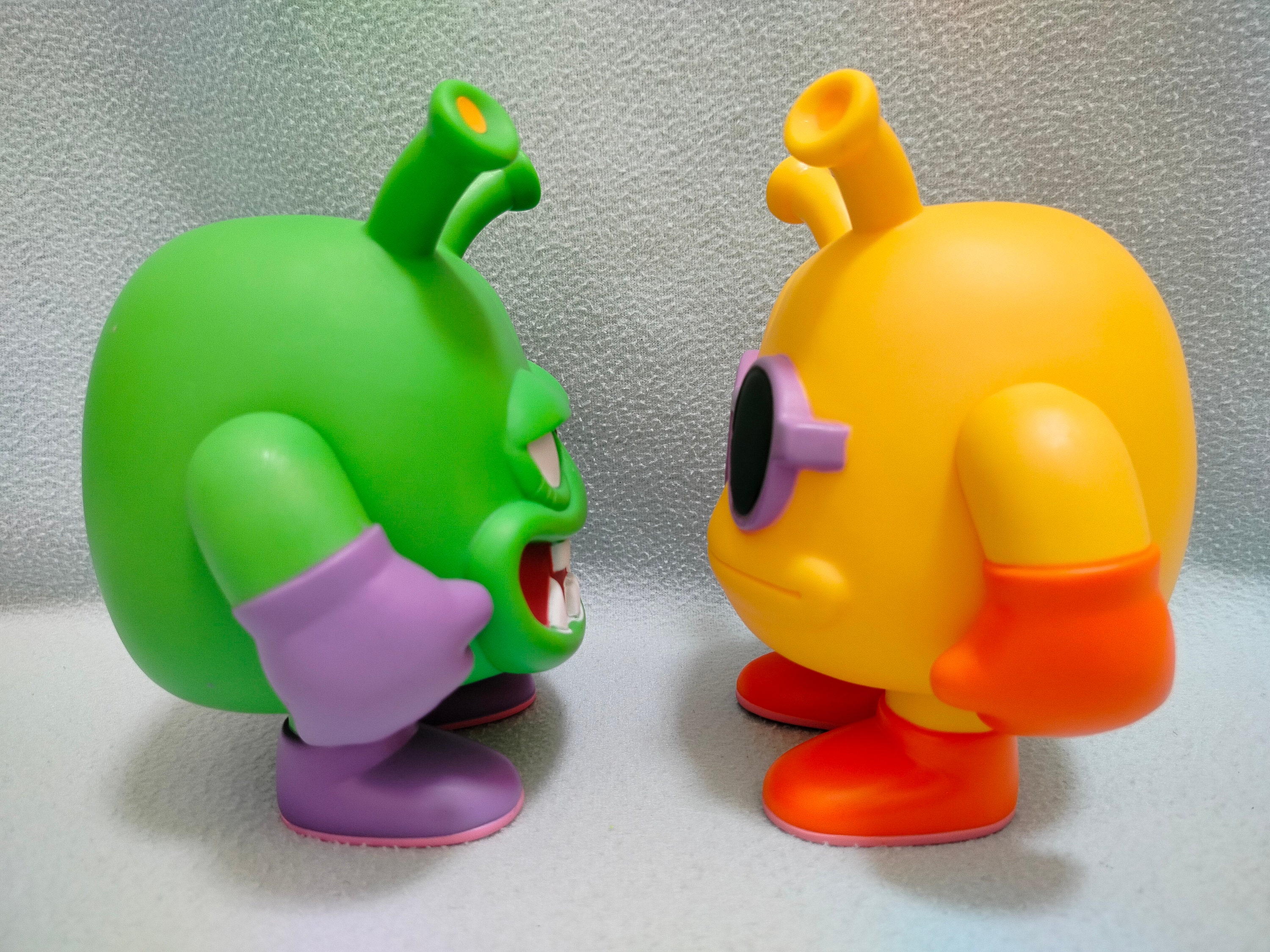 Dr. Slump King Nikochan Green & Servant Yellow Alien UFO Sofubi