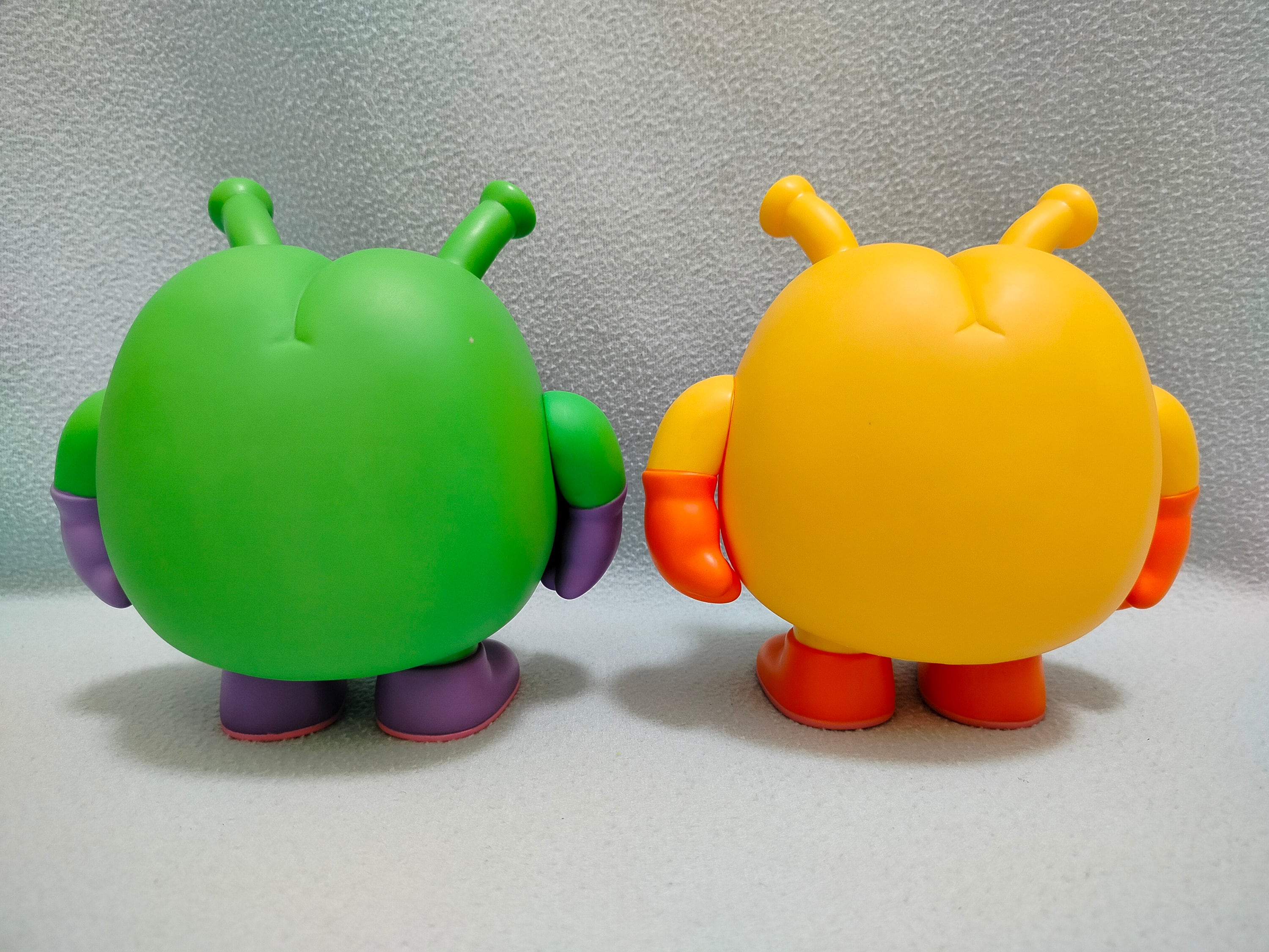 Dr. Slump King Nikochan Green & Servant Yellow Alien UFO Sofubi