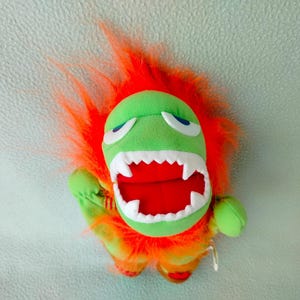 Marioneta de mano vintage de Blanka de Street Fighter 2 de 20 cm / Capcom Japón Lindo peluche kawaii Juguete suave Decoración del hogar Regalo