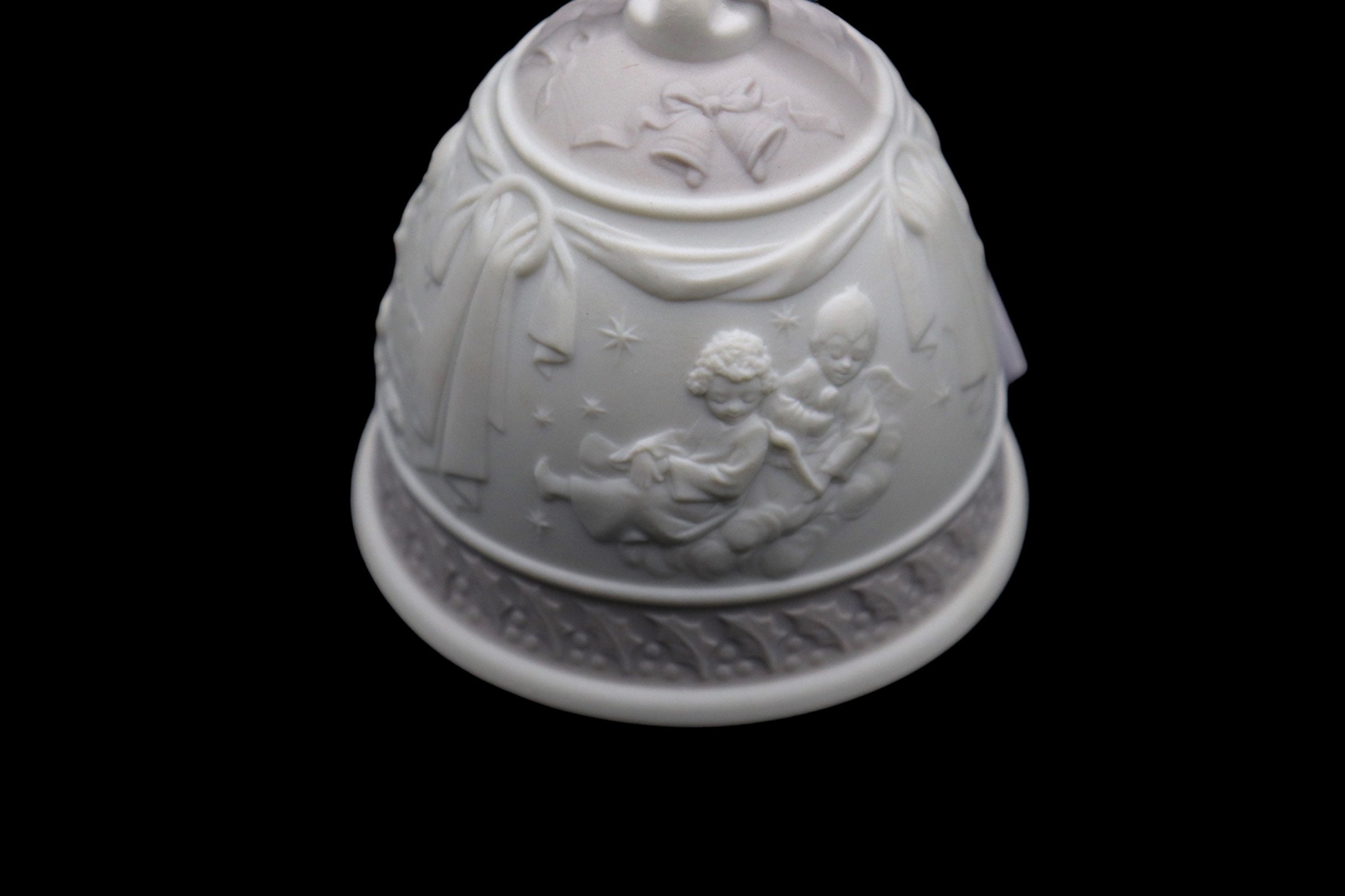 Lladró Porcelain 1995 Annual Christmas Bell Ornament With Original Box
