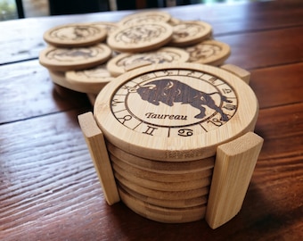 Sous-verres Taureau. Dessous de verres ronds en bois, signe astrologique. Sous-bocks originaux en bambou, signe du zodiaque, astrologie.