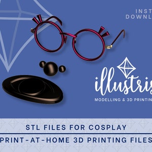 Puede incluir: Archivos STL imprimibles en 3D para cosplay. La imagen muestra un par de gafas rosas con pestañas, un objeto negro en forma de ojo y dos esferas negras. También se puede ver el texto "illustris MODELLING & 3D PRINTING".
