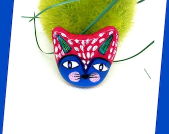 Clay cat brooch, blue/red - accessory - handmade