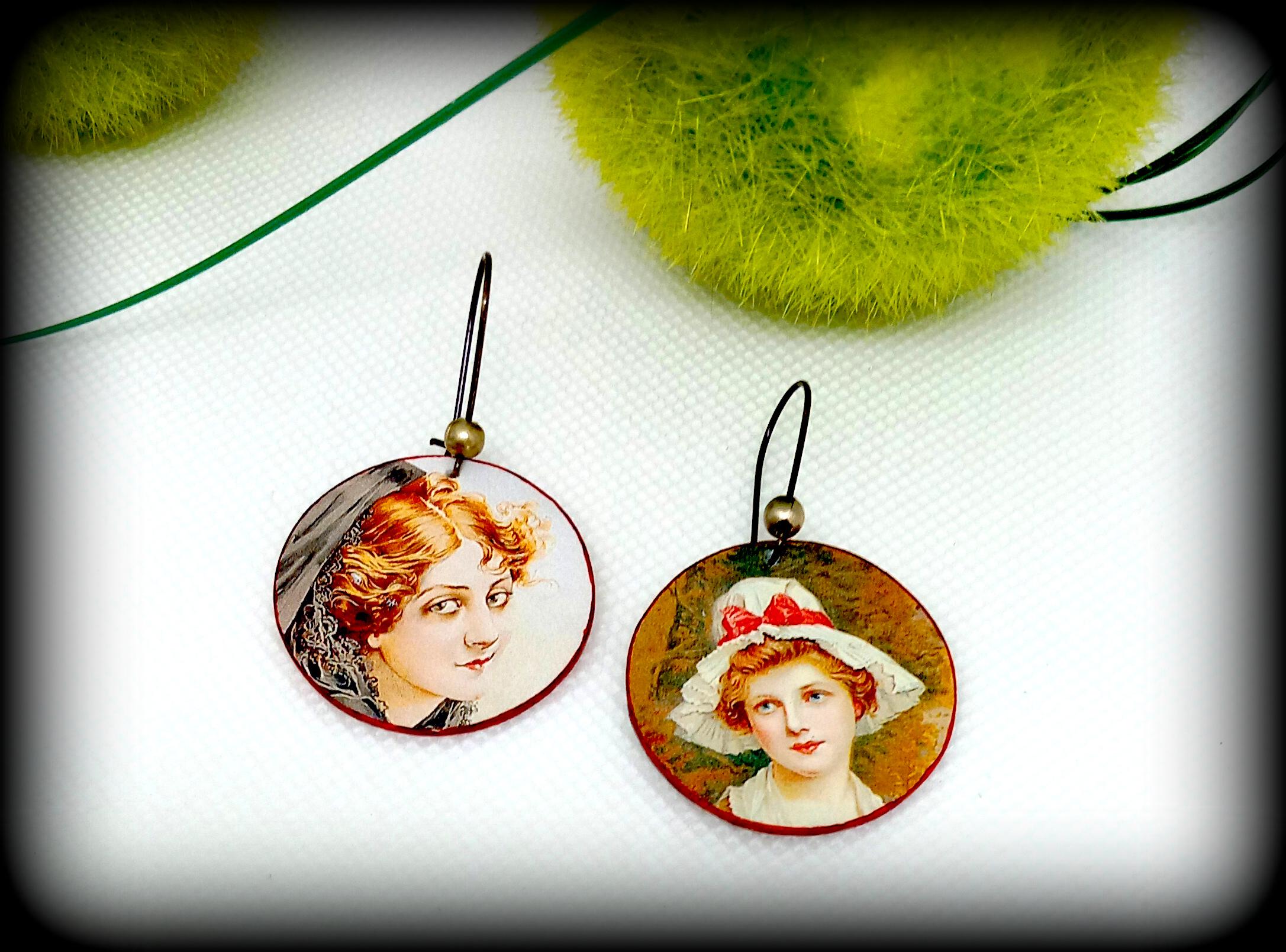Boucles D'oreilles Dormeuses Rétro En Laiton Bronze Et Verre Lampwork Rose - Neuf Avec étiquettes