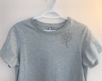Grey tree embroidered t-shirt
