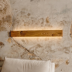 Lámpara de pared artesanal de roble - Nebula C, aplique de madera, lámpara de mesita de noche minimalista, decoración del hogar, luz ambiental, lámpara de pared, aplique mural.