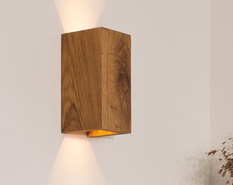 Handcrafted wooden wall sconce - Aurora M, 20x10x10cm (8x4x4in), Home décor lighting, Rustic wooden lamp, Wood sconce, Bedside lamp