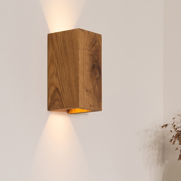 Handgemaakte houten wandkandelaar - Aurora M, 20x10x10cm (8x4x4in), Home decor verlichting, Rustieke houten lamp, Houten schans, Bedlampje