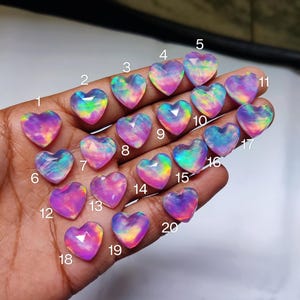 Erstaunliche Arora Opal Himalaya Kristall Doubletes Handgemachte Herzform Glatte polierte Halskette Größe Making für Schmuck