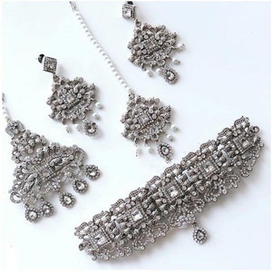 Bridal necklace set , Bridal Set, Indian jewelry, Kundan Jewelry, Wedding Jewelry, personalized jewelry for her