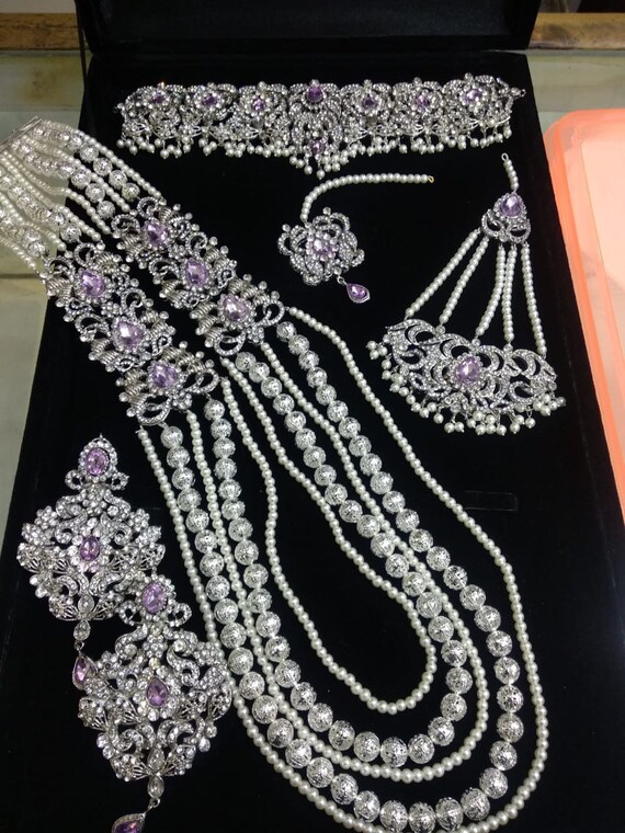 Pakistani 2024 jewellery set