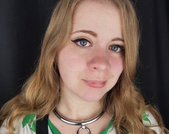 Colección Dotty Choker: la gargantilla de aro con apertura oscilante