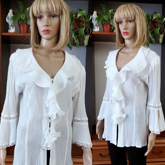 80's vintage white lace blouse with ruffled jabuo… - image 2