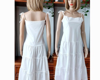 1960 vintage witte bandjurk/Dames witte zomertankjurk/Hand gestikte bruiloft witte strappy gelaagde jurk met haakkant/S/M