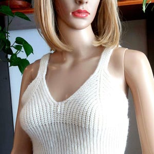 90&#39;s vintage knitted wool blend tank top for women made in Italy/Winter warm knit tank top/Knitted bralette/Women&#39;s knit bustier/S