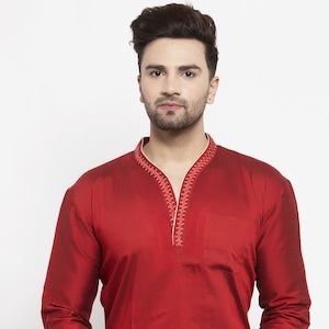 Boda india hombres corto kurta color rojo policot seda bordado caballeros festivos cuello suelto estilo kimono con mangas largas